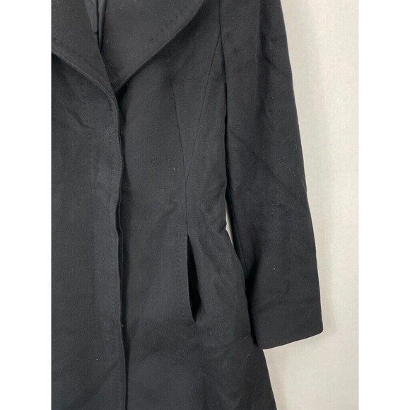 MaxMara Wome's Black Wool Pea Coat Three Buttons Size 8 - Picture 5 of 16